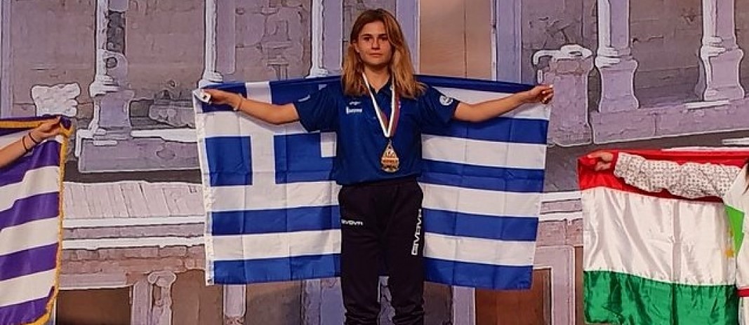 Η μαθήτρια των Εκπαιδευτηρίων Ά. Αρχίπωβα (Γ΄ Λυκείου) κατέκτησε την 1η θέση και το χρυσό μετάλλιο στις μάχες Νεανίδων έως -52 κιλά